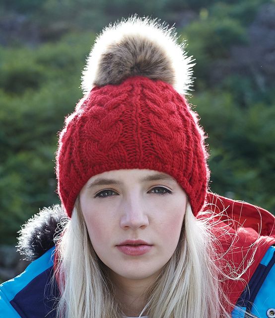 Beechfield Fur Pop Pom Cable Beanie